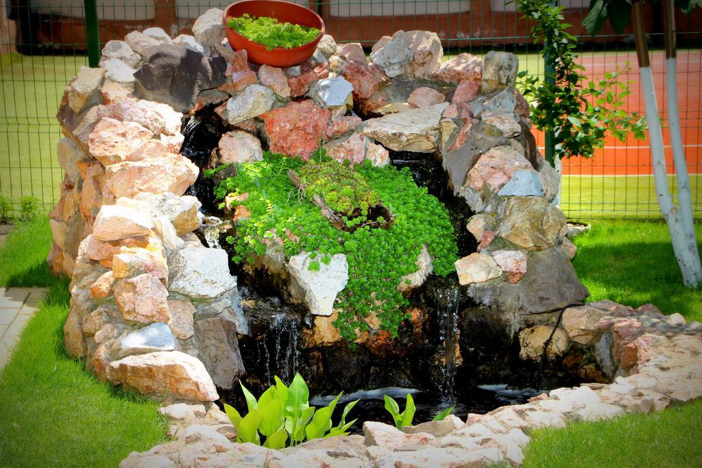 Vila Royal Urziceni Esterno foto